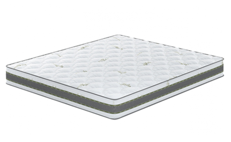 Matrasreiniging 200x200 - kingsize matras met witte bekleding voor professionele hygiënische reiniging.